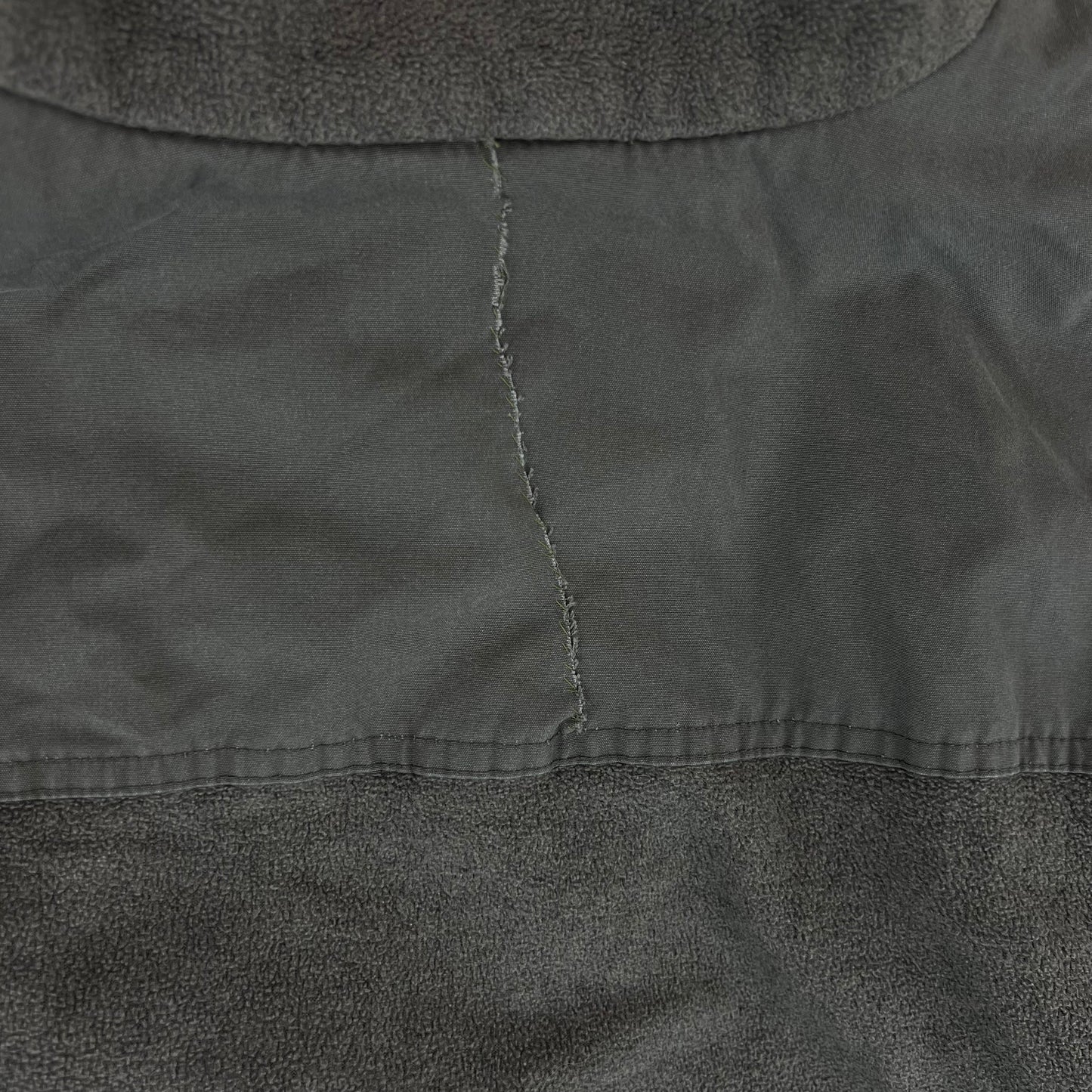 Austrian Army Olive Fleece Cardigan - Large 104-108 III/IV
