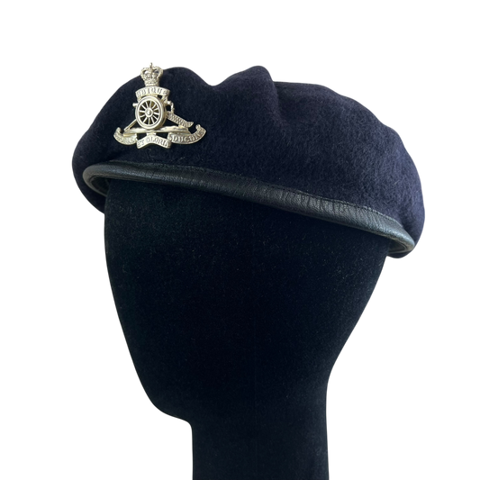 British Army Beret w/ Badge - Royal Artillery Regiment - Medium