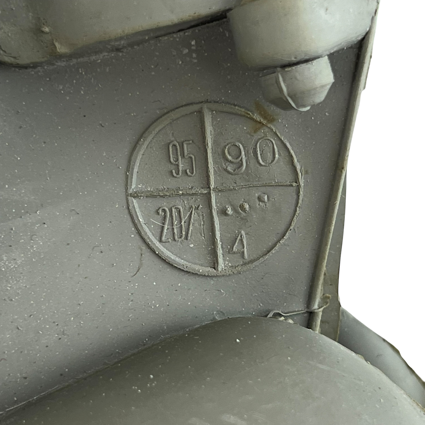 Czechoslovak Army M10 Gas Mask & Bag Kit