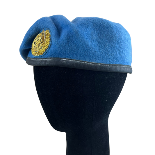 British Army UN Peacekeeper's Blue Beret w/ Patch - Medium