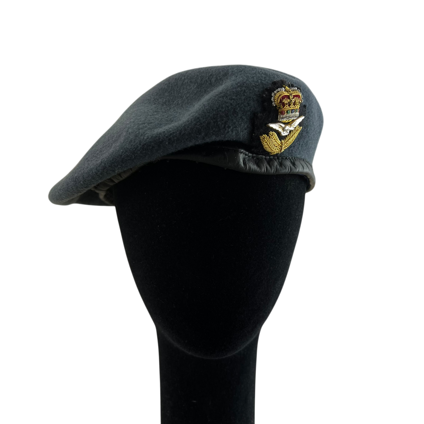 British RAF Beret w/ Officer's Badge - Medium