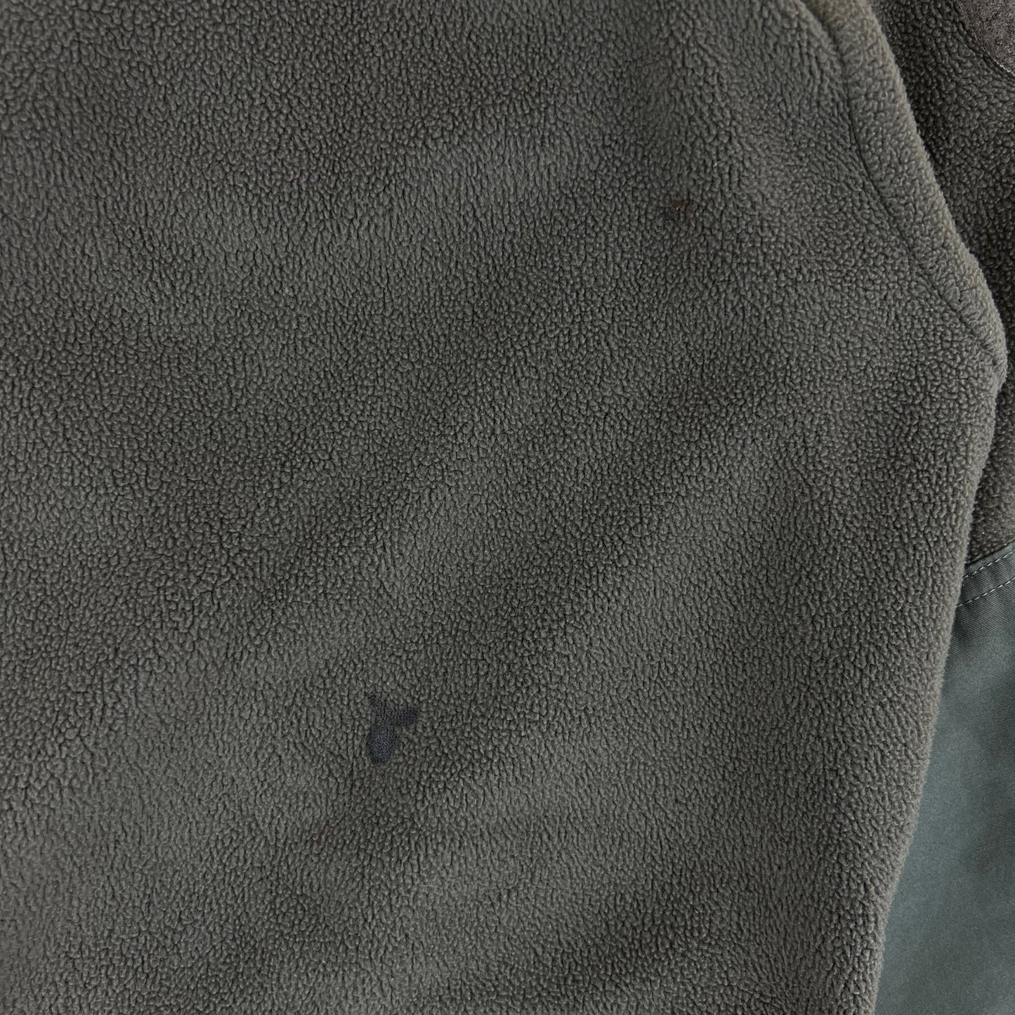 Austrian Army Olive Fleece Cardigan - Medium 96-100 III/IV