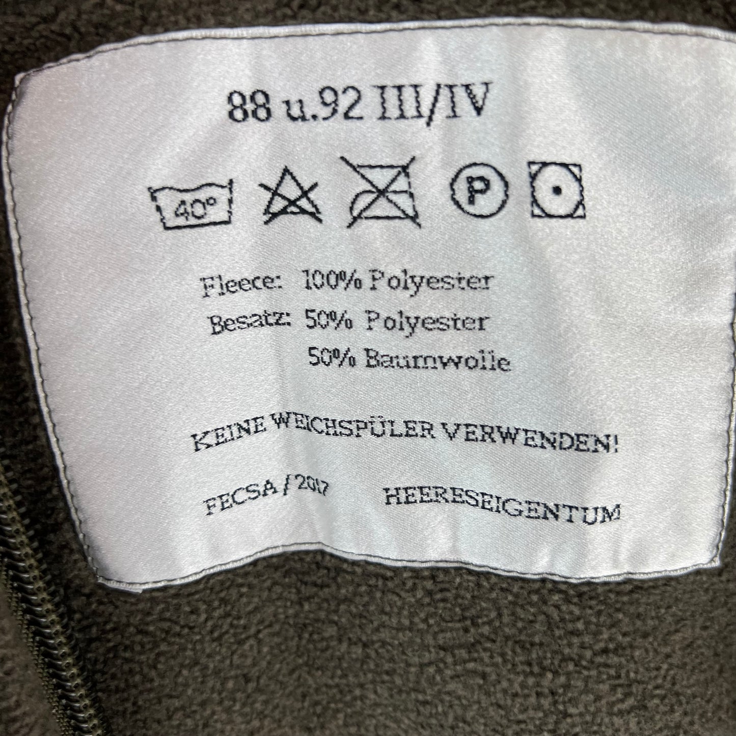 Austrian Army Olive Fleece Cardigan - Small 88-92 III/IV