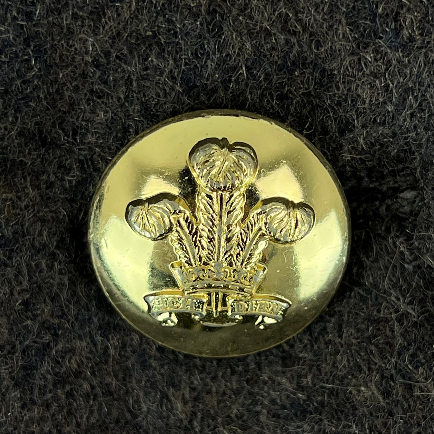 British Army Footguards Wool Greatcoat - Royal Regiment of Wales - X Large 188/116