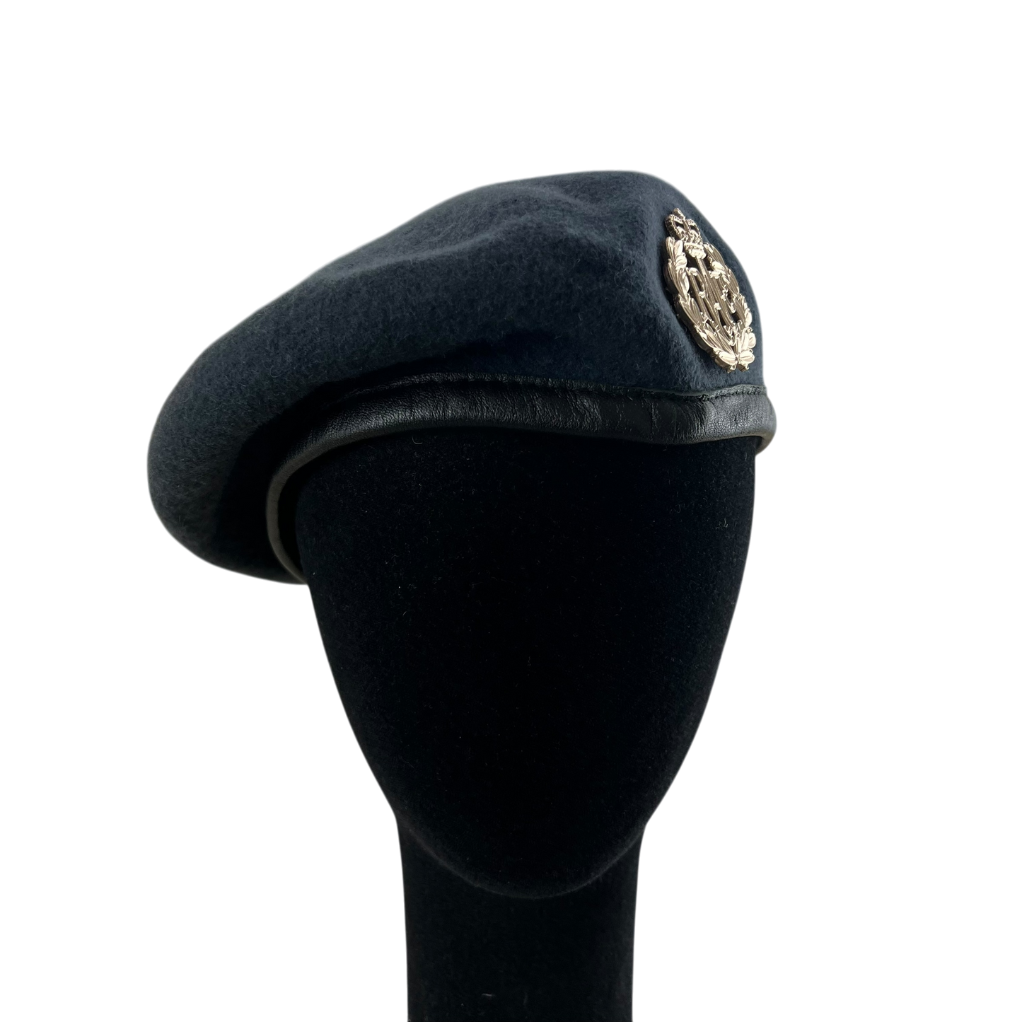 British RAF Beret w/ Badge - Medium 57cm