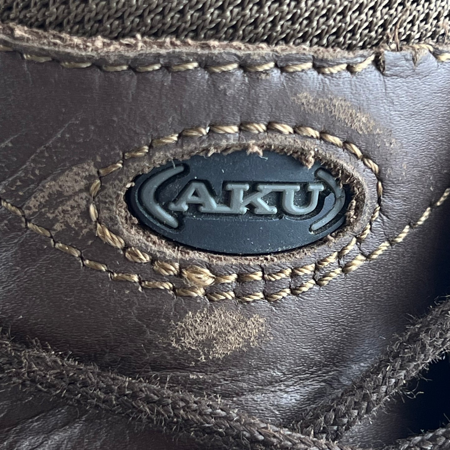 British Army AKU Brown Combat Boots - Size 9L
