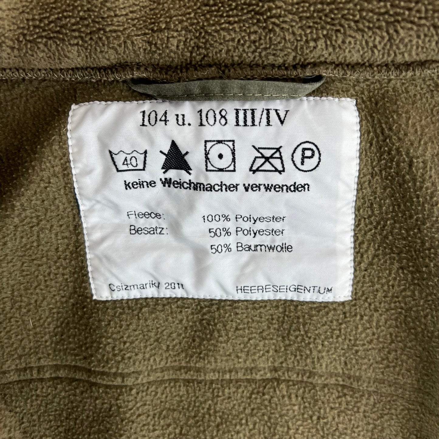 Austrian Army Olive Fleece Cardigan - Large 104-108 III/IV
