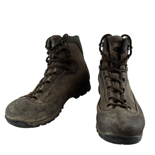 British Army AKU Brown Combat Boots - Size 8M