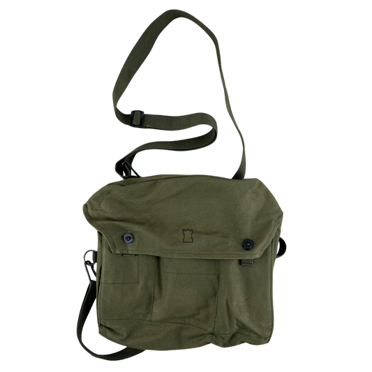 Finnish Army M61 Gas Mask Respirator Bag w/ Kit