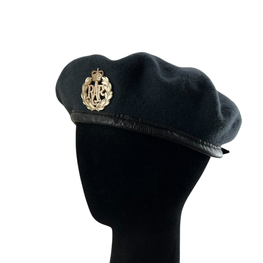 British RAF Beret w/ Badge - Medium 57cm