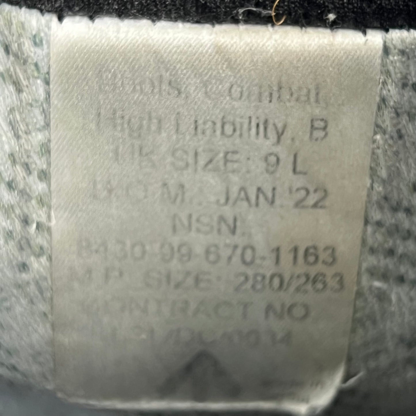 British Army AKU Brown Combat Boots - Size 9L