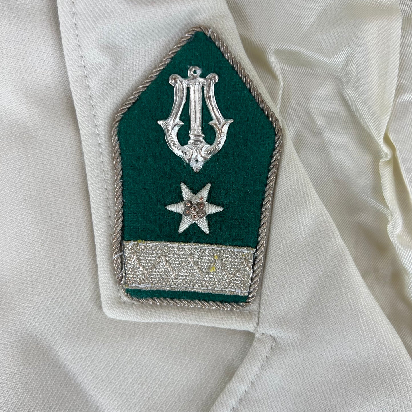Austrian Army White Dress Jacket - Medium