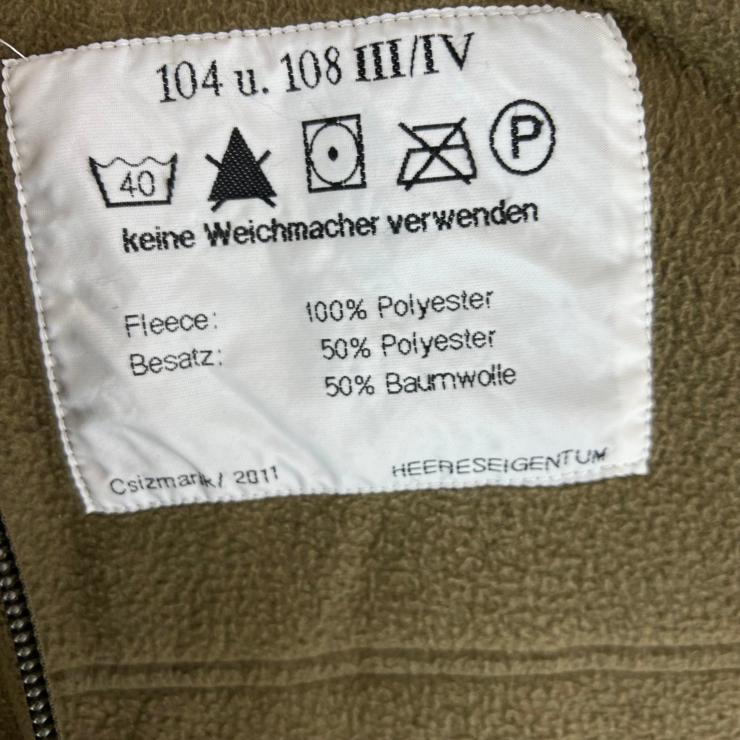 Austrian Army Olive Fleece Cardigan - Large 104-108 III/IV