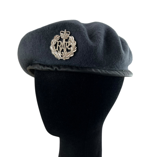 British RAF Beret w/ Badge - Medium 58cm