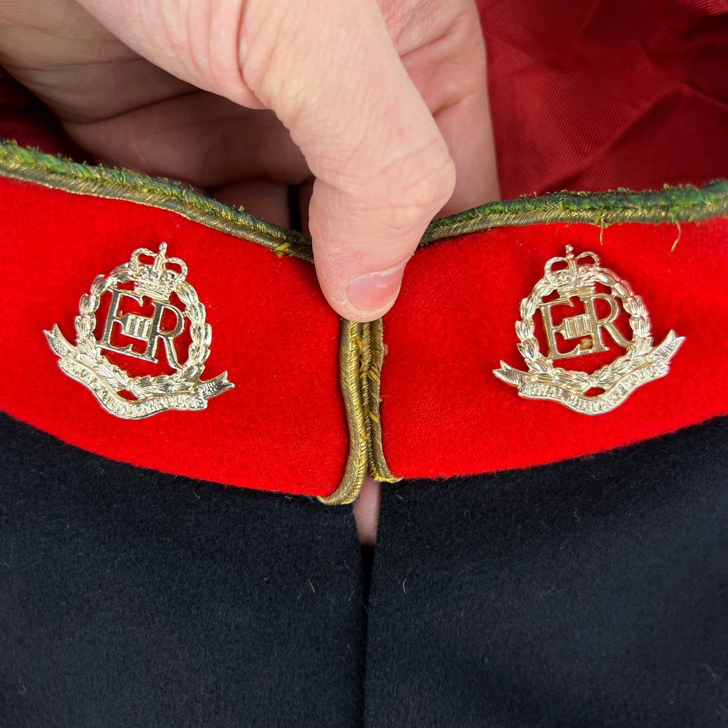 British Army 70s Mess Dress Jacket - Royal Military Police - Large