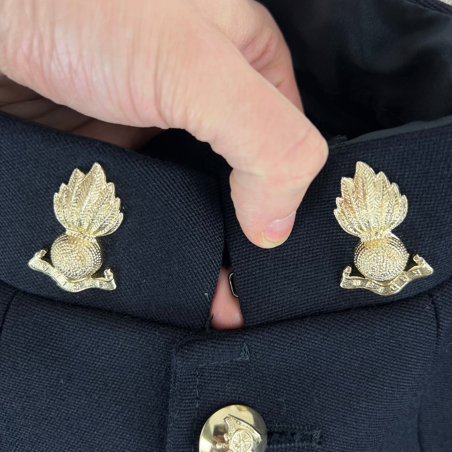 British Army No. 1 Dress Jacket - Royal Artillery Regiment - Medium 176/104