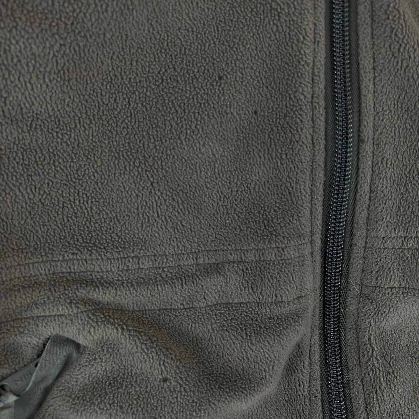 Austrian Army Olive Fleece Cardigan - Medium 96-100 III/IV