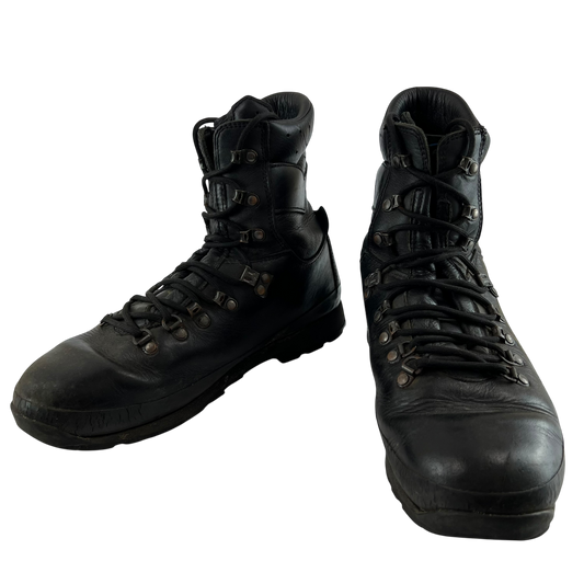 British Army Altberg Defender Black Combat Boots - Size 9M