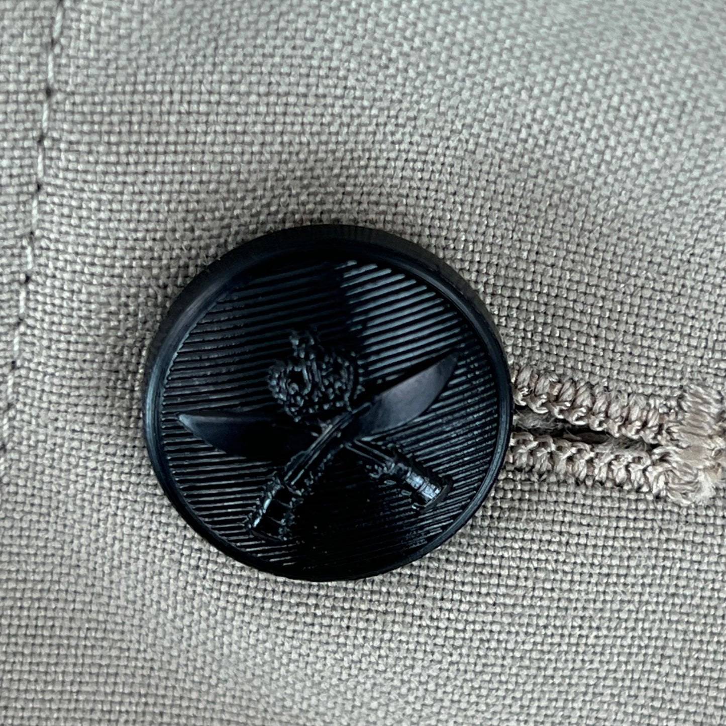 British Army No. 6 Tropical Dress Jacket - Queen's Gurkha Rifles - Medium 170/96