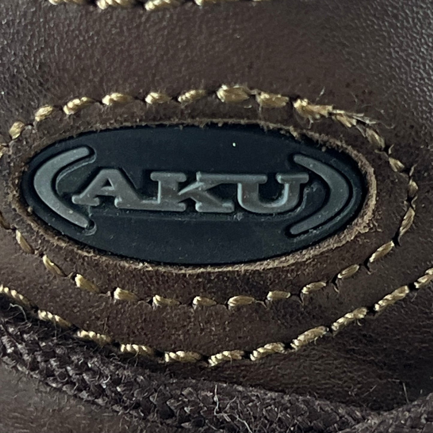 British Army AKU Brown Combat Boots - Size 10 L