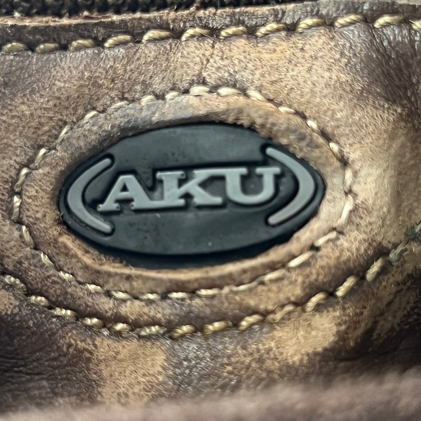 British Army AKU Brown Combat Boots - Size 7M