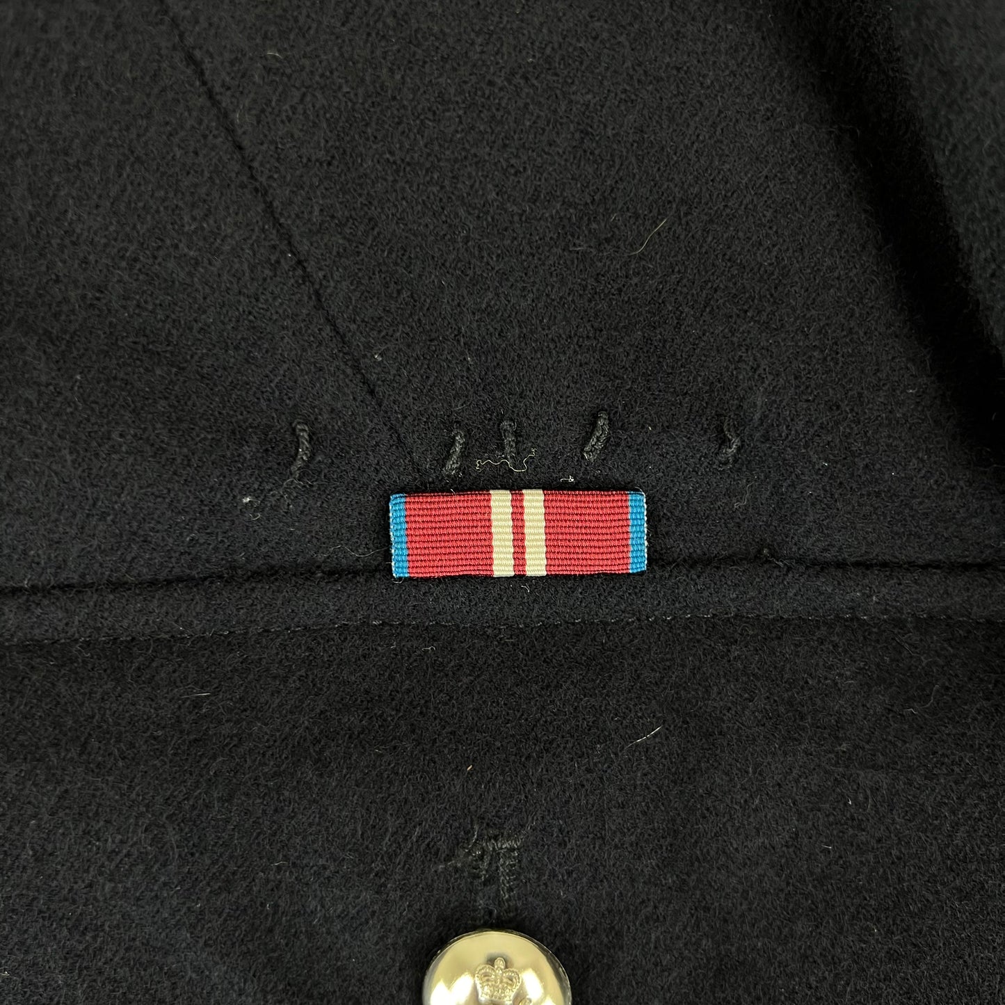 British Army No. 1 Dress Jacket - Royal Artillery Regiment - Large 182/104