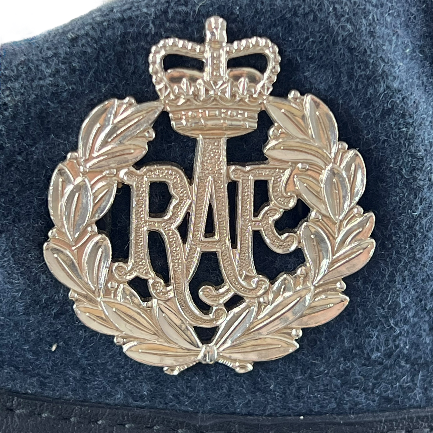 British Royal Air Force RAF Beret w/ Badge - Small 56cm