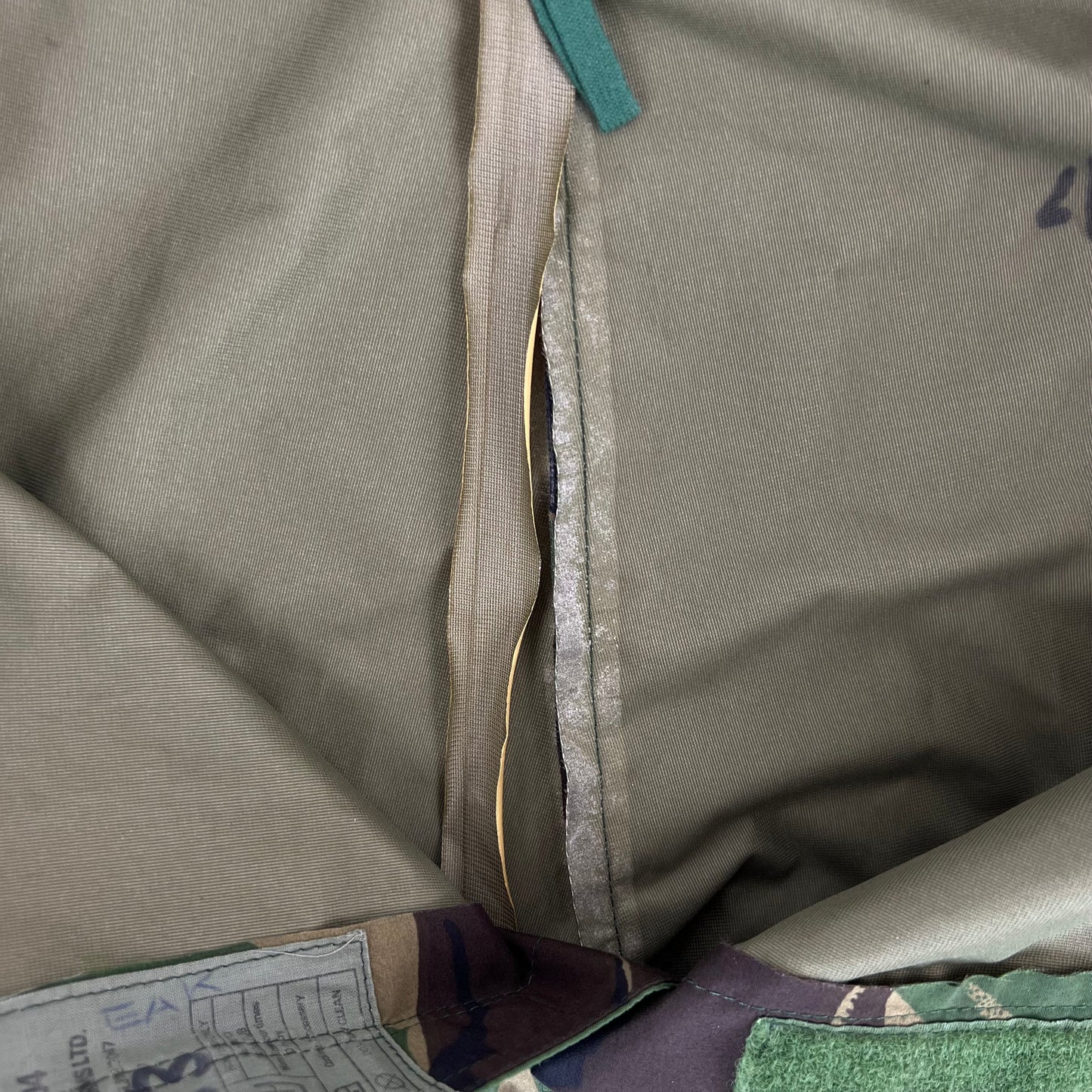 British Army Woodland DPM Camouflage MVP Waterproof Trousers - W39 L28 170/104