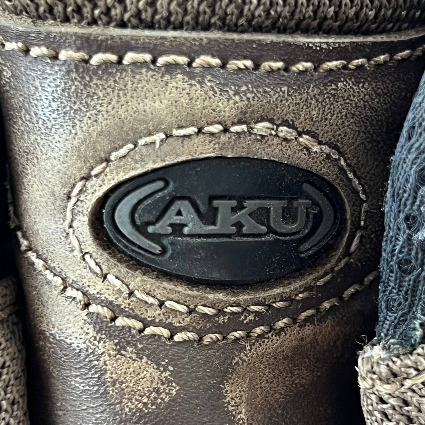 British Army AKU Brown Combat Boots - Size 8M