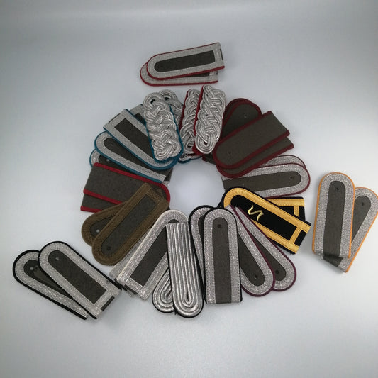East German Army DDR NVA Pair of Rank Slides / Shoulder Epaulettes - Various