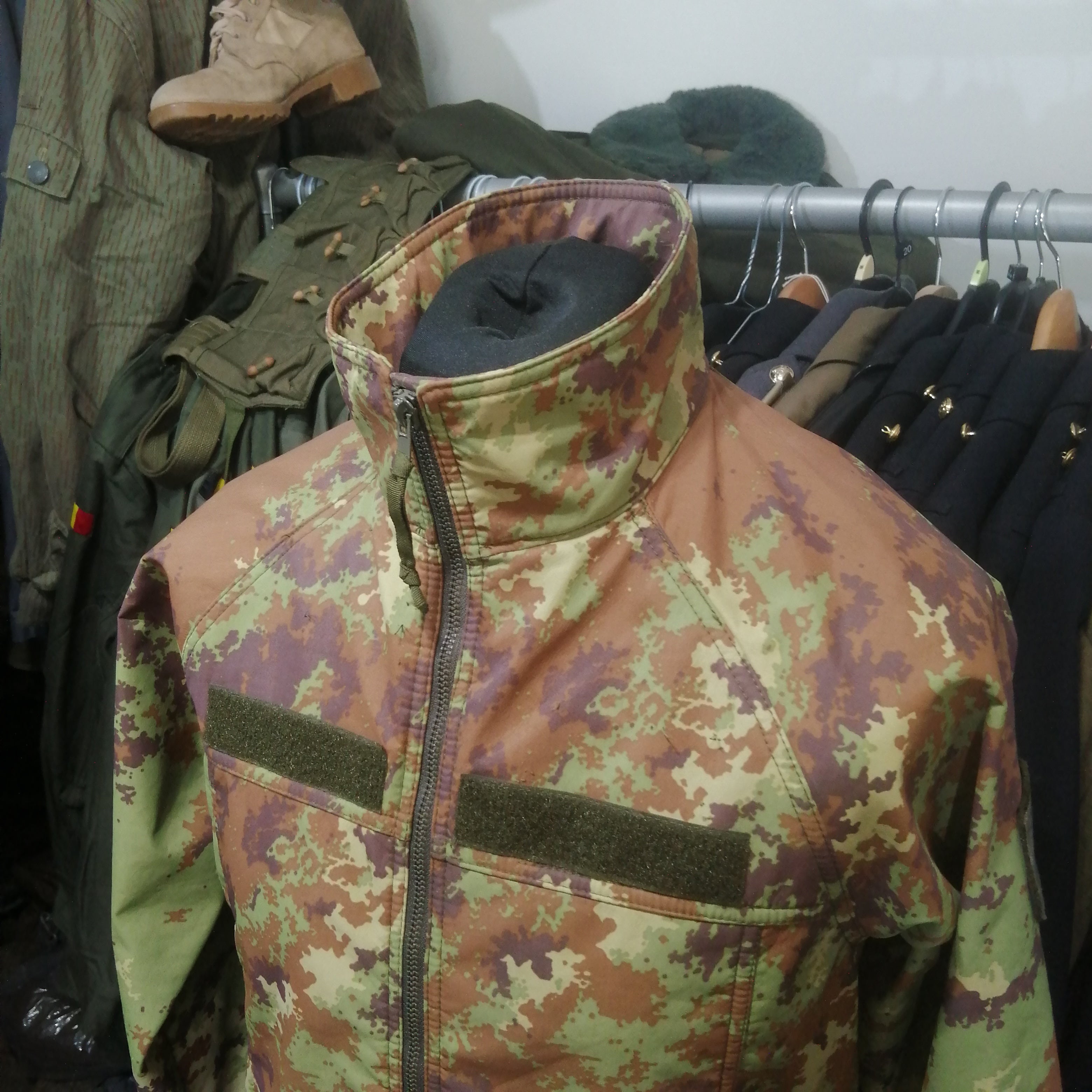 Italian Army Marine's Mimetico Vegetato Vegetated Camo Waterproof Softshell  Jacket