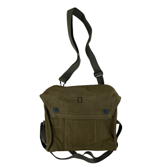 Finnish Army M61 Gas Mask Respirator Bag w/ Kit