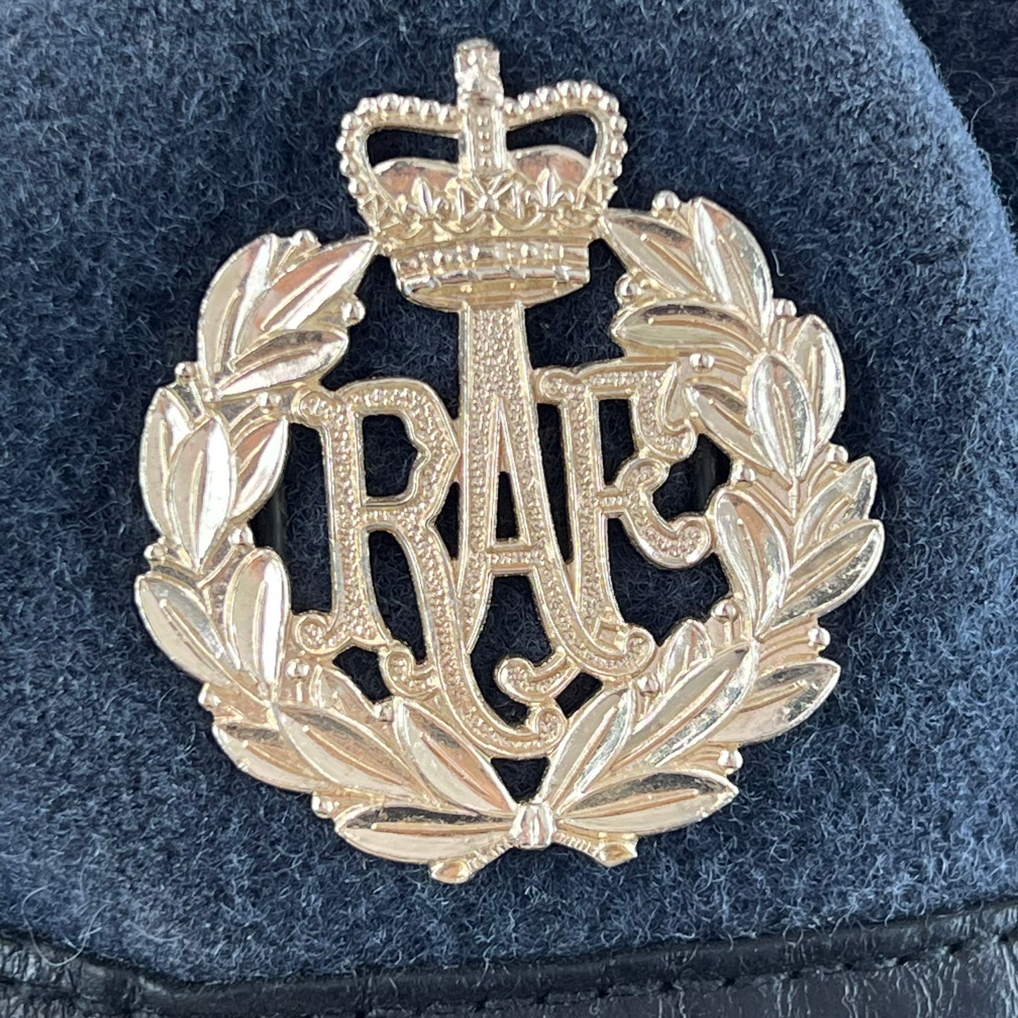 British Royal Air Force RAF Beret w/ Badge - Small 56cm