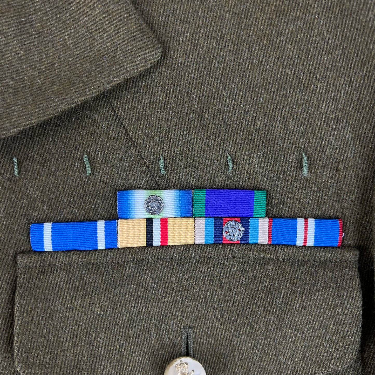 British Army No.2 Dress Jacket - Royal Artillery Regiment - Large
