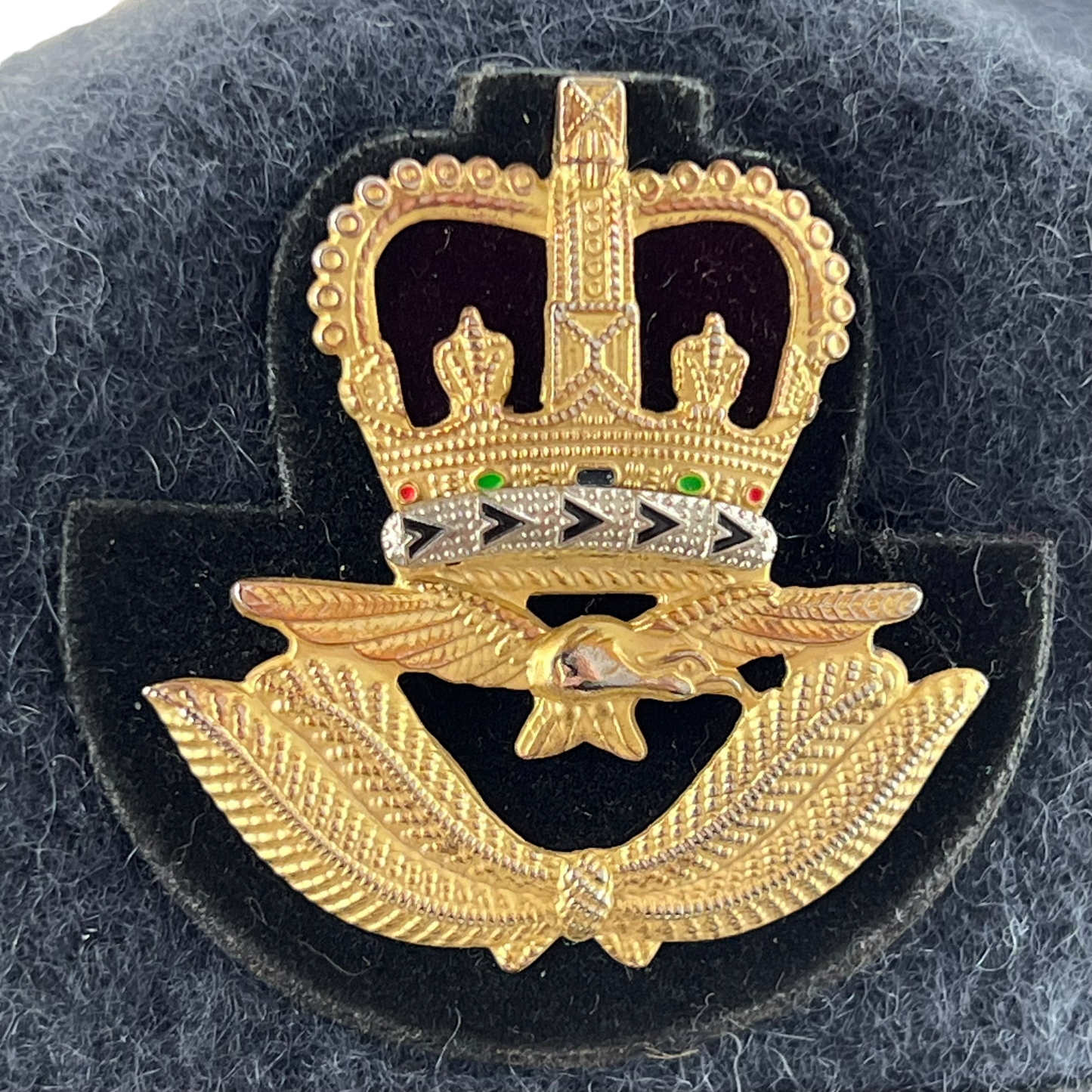 British RAF Beret w/ Officer's Badge - Medium 58cm