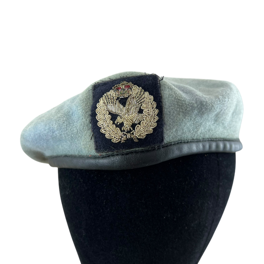 British Royal Air Force Army Air Corps AAC Beret w/ Badge - Medium 57cm