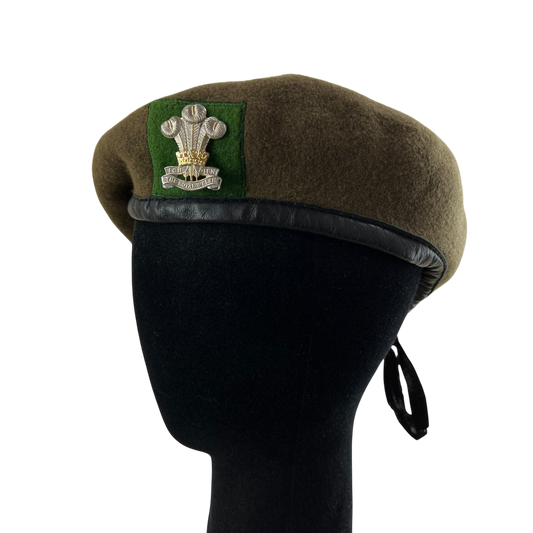 British Army Beret w/ Badge - Royal Welsh - Medium 57cm