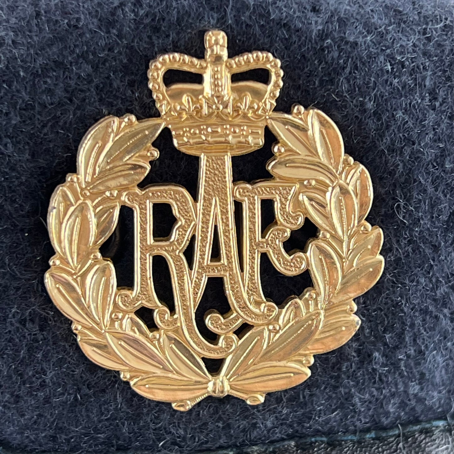 British RAF Beret w/ Badge - Small 56cm