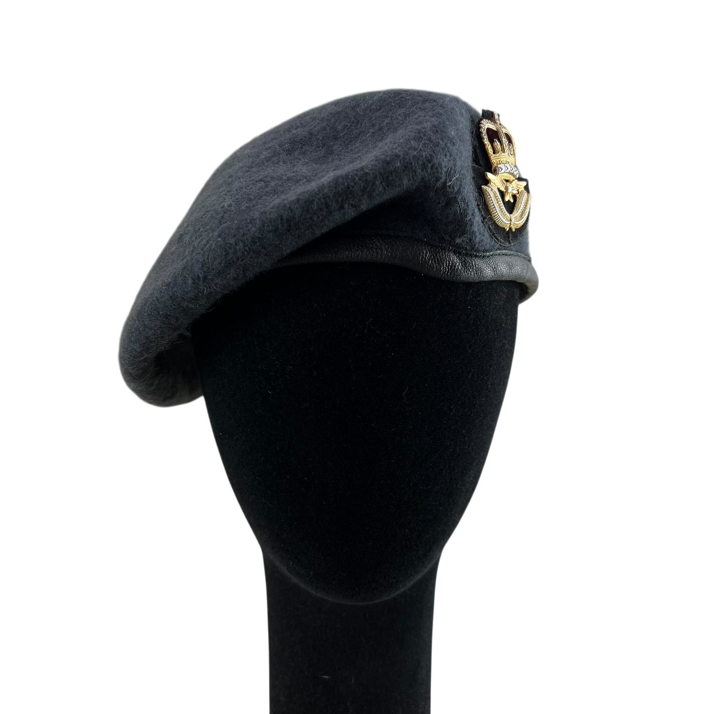 British RAF Beret w/ Officer's Badge - Medium