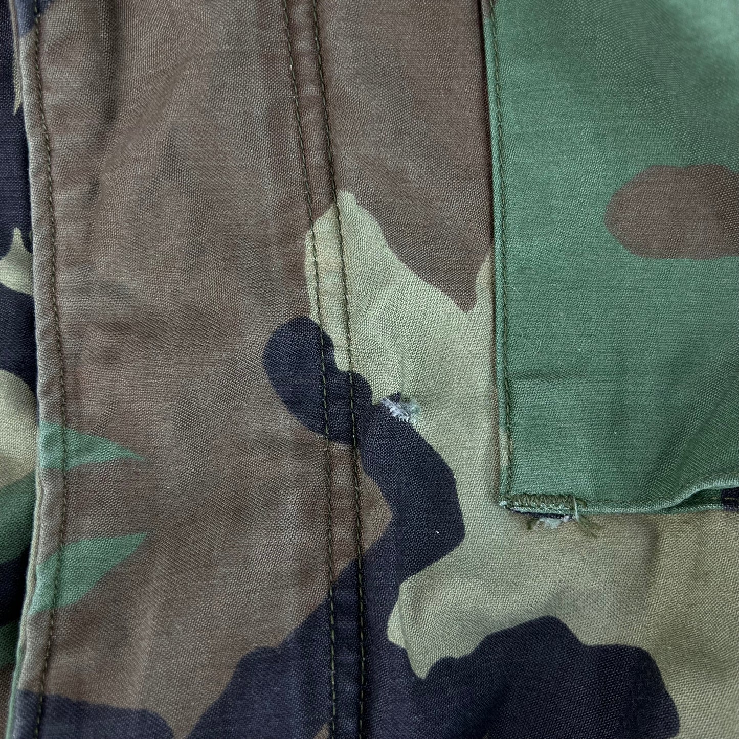 US Army M81 Woodland Camo M65 Cold Weather Field Coat - Small