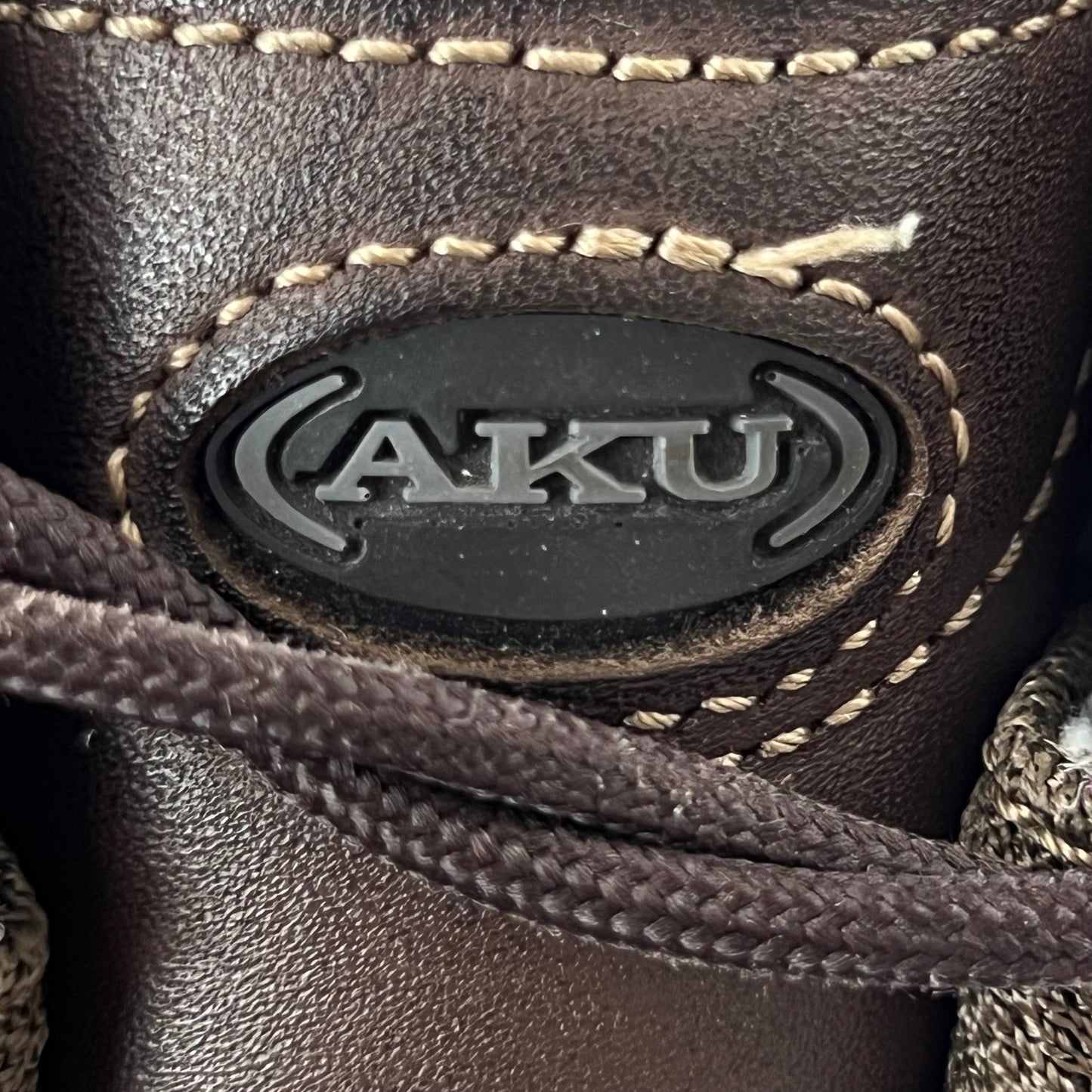 British Army AKU Brown Combat Boots - Size 8M