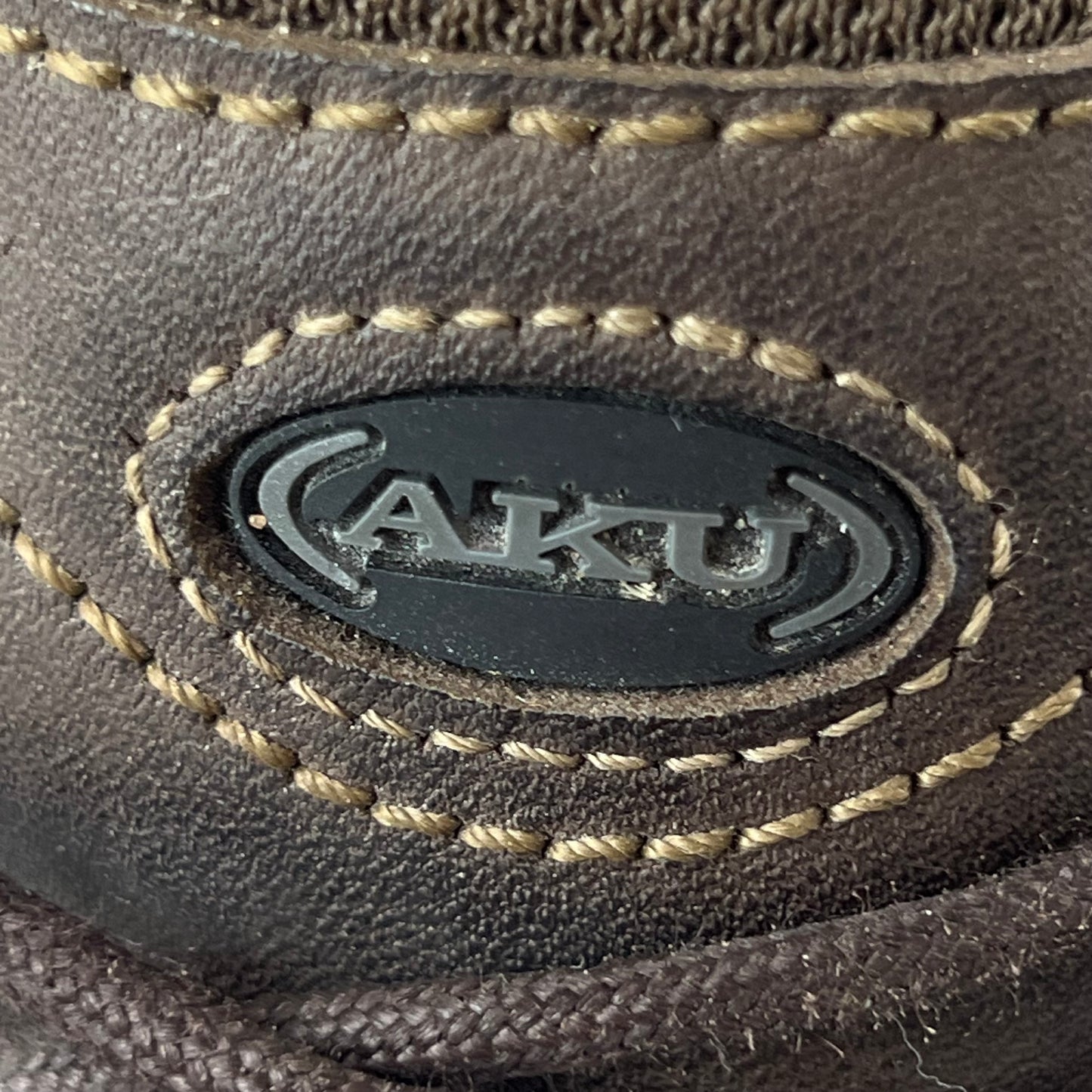 British Army AKU Brown Combat Boots - Size 9L