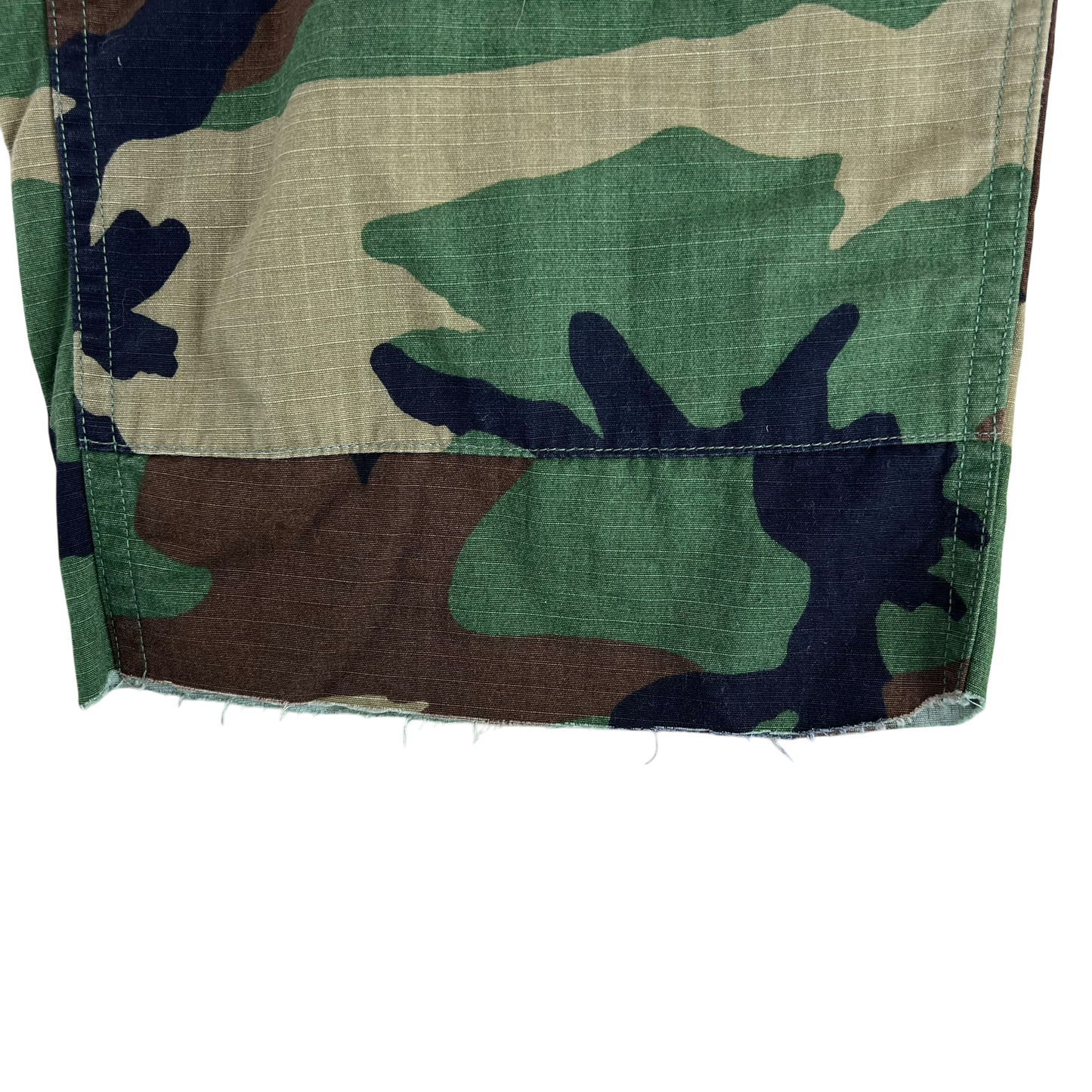 US Army Vintage M81 Woodland Camo Field Made Shorts - W35 L22