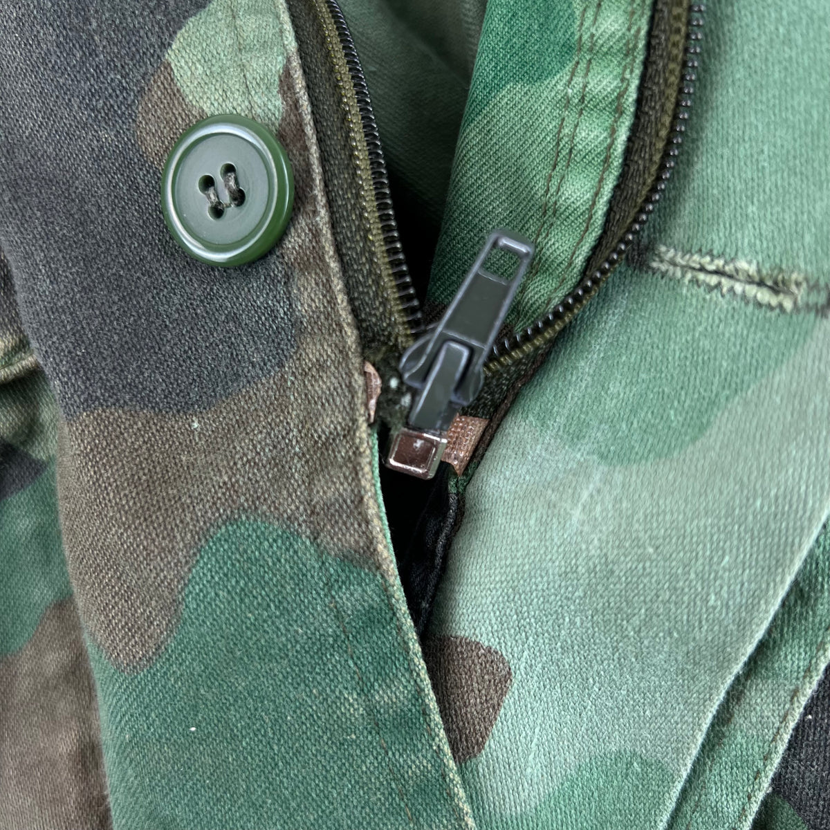 Serbian Army M93 Oak Leaf Camouflage Field Jacket - Medium 172/100