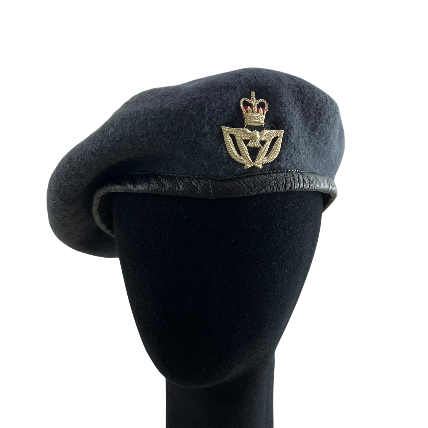 British RAF Beret w/ Officer's Badge - Medium 57cm
