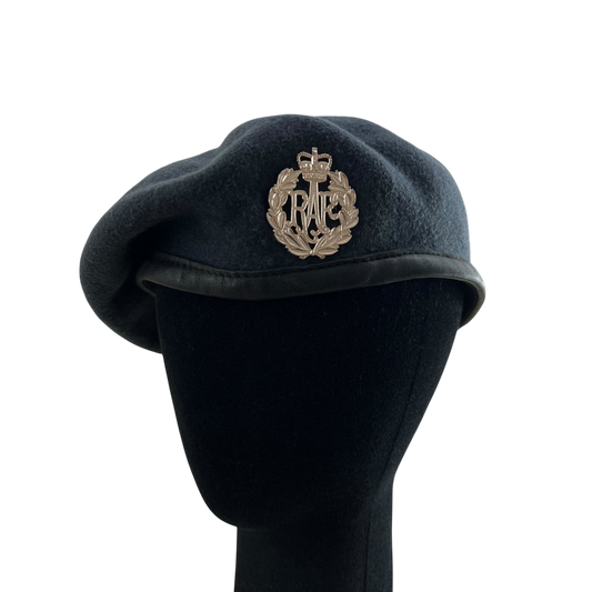 British RAF Beret w/ Badge - Medium 58cm
