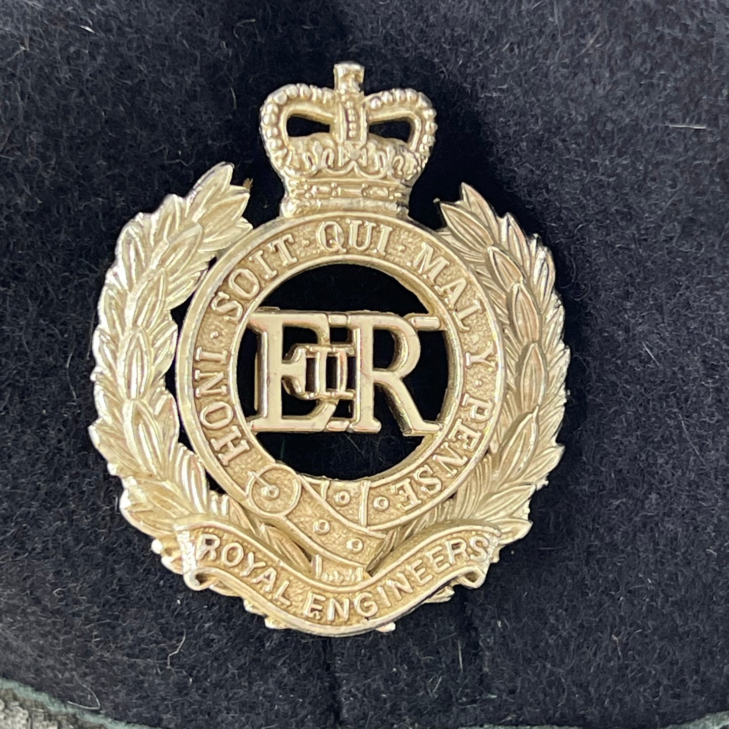 British Army Beret w/ Badge - Royal Engineers - Medium 57cm