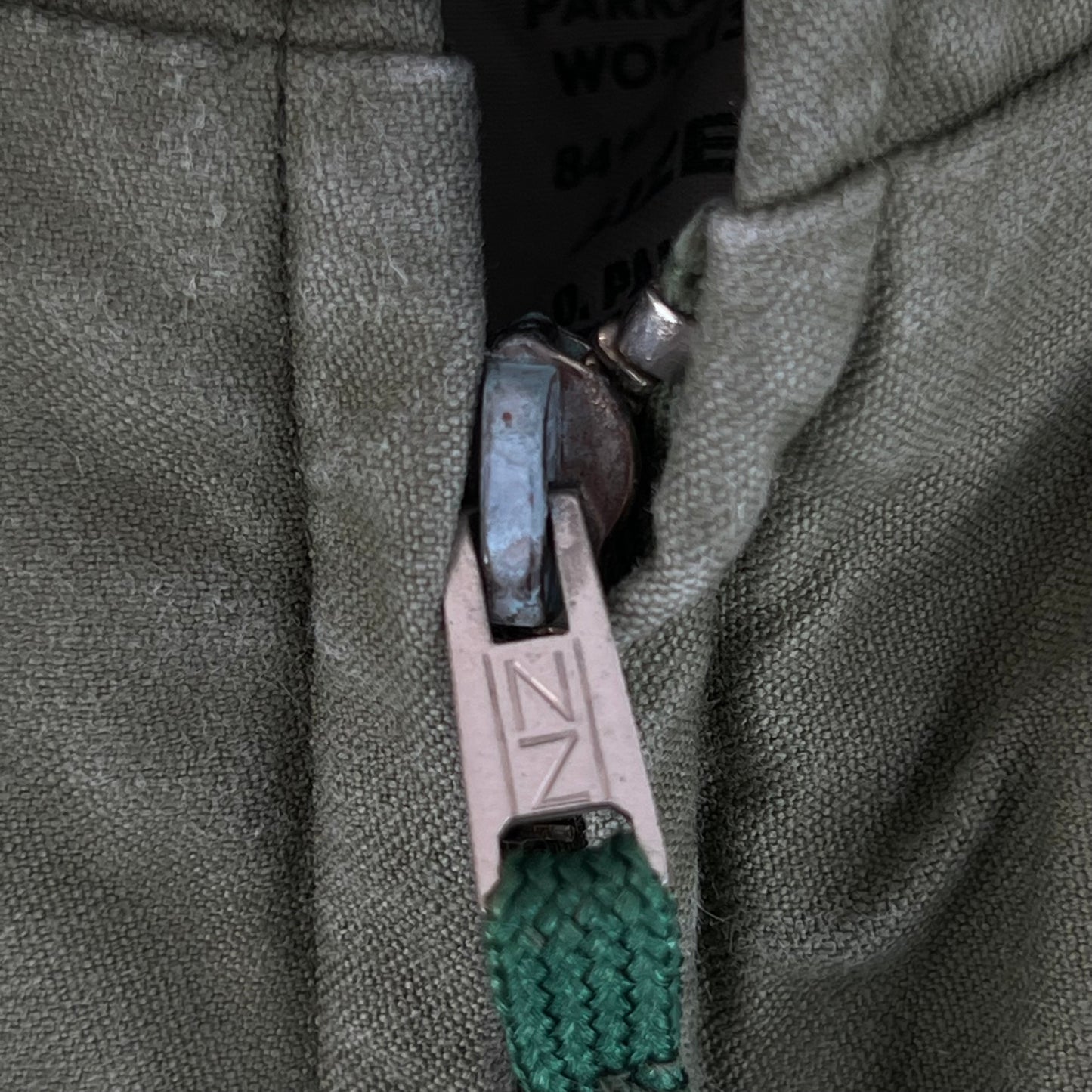British Army 60s Olive Green Women's Working Dress Parka - Medium SIZE 9
