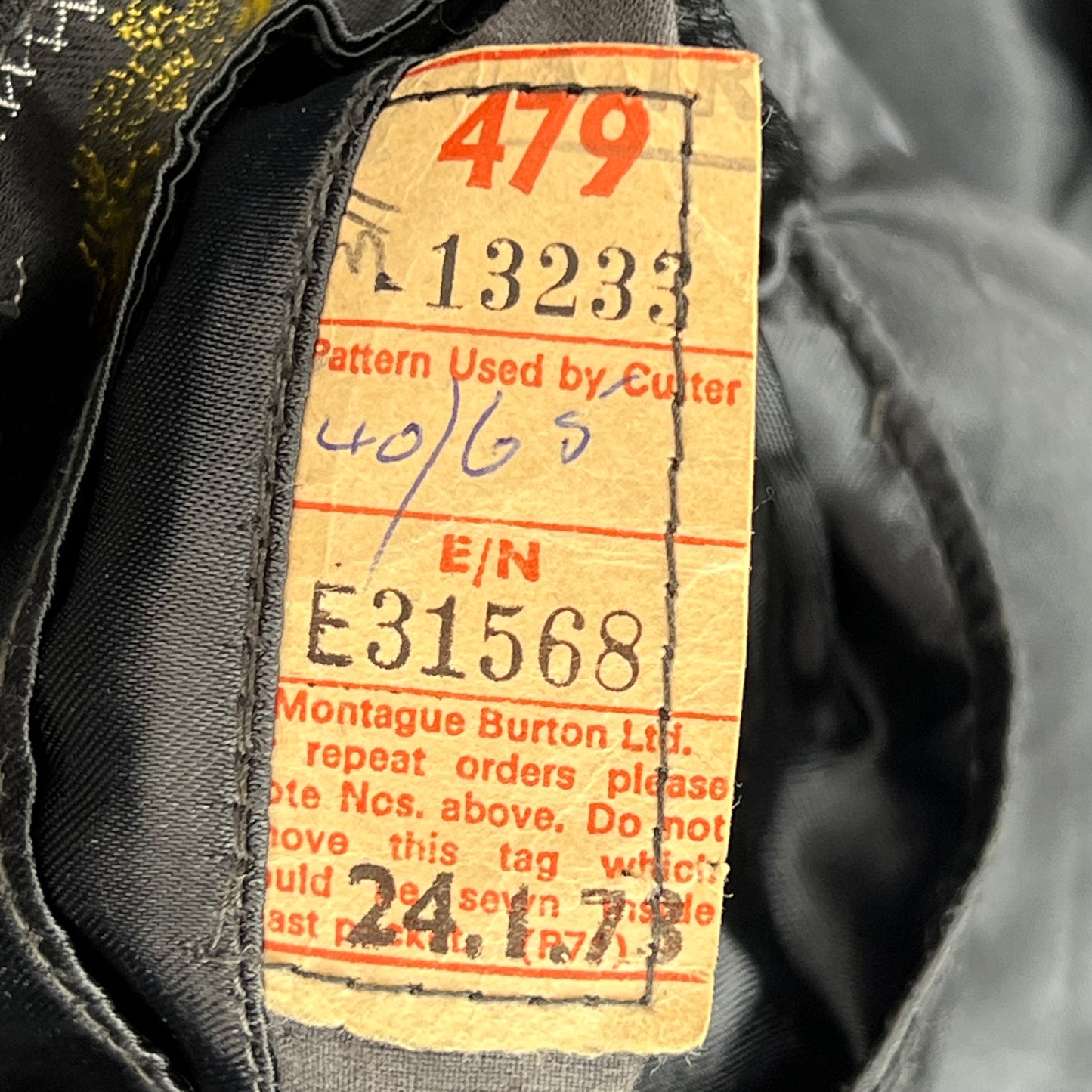 British Royal Air Force 70s No. 1 Dress Jacket w/ Belt - Medium