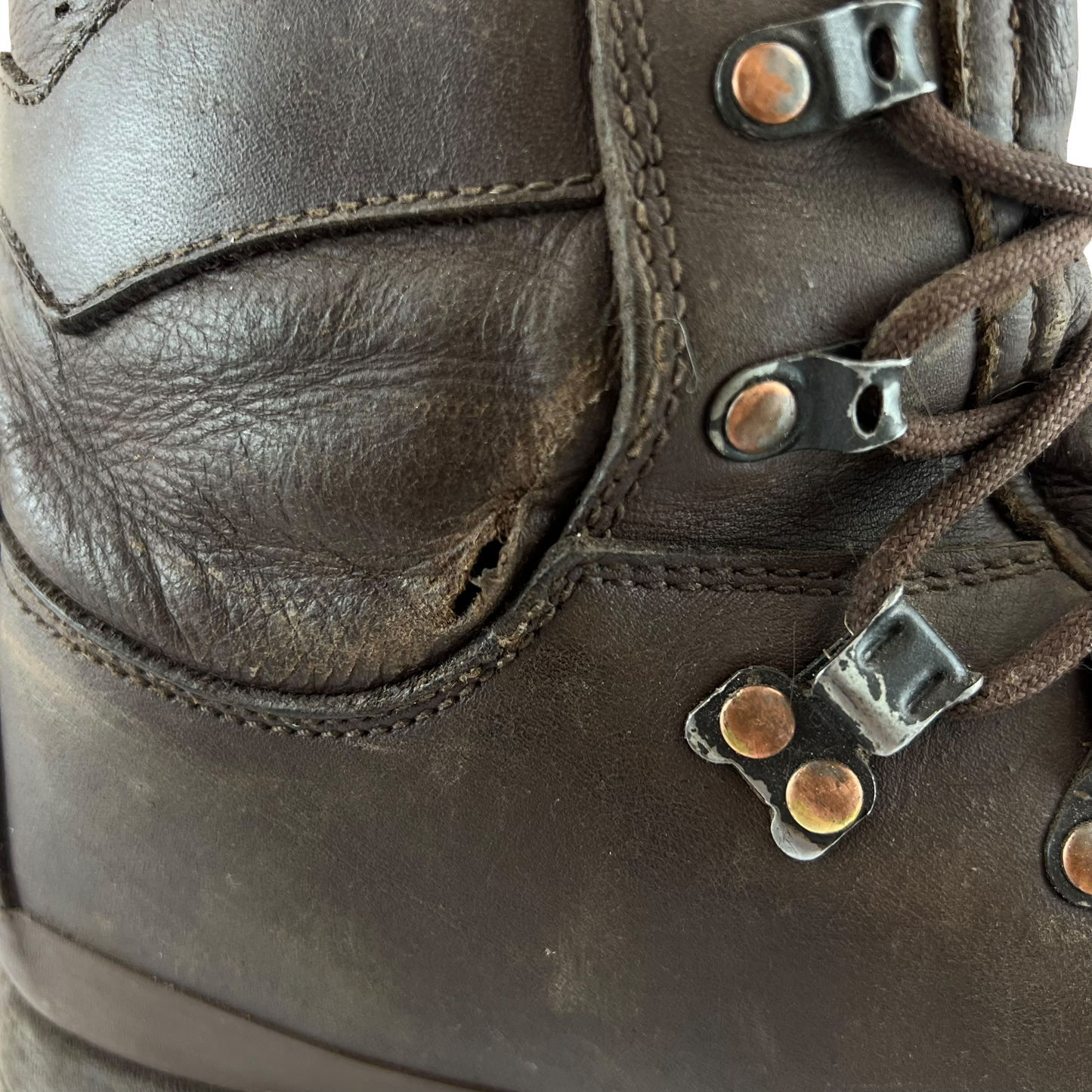 British Army Altberg Defender Brown Combat Boots - Size 11M